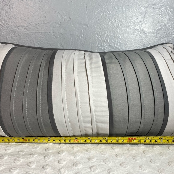 Home Essence Grey Damask 3 piece pillow set - Picture 10 of 14